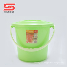 Multi color portable handle water plastic bucket with lid